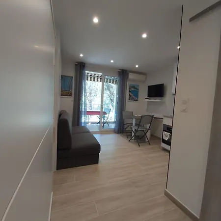 Apartment Climatise, Parking, 5mn De La Saint-Cyr-sur-Mer