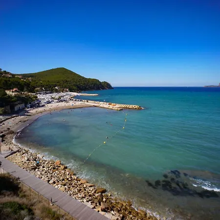 Apartment Climatise, Parking, 5mn De La Saint-Cyr-sur-Mer