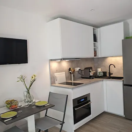 Climatise, Parking, 5mn De La * Saint-Cyr-sur-Mer